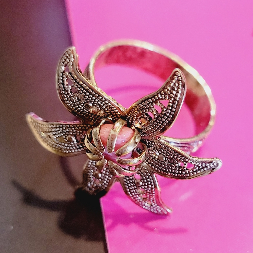 Vintage Floral Scroll Pink Agate Filigree Ring